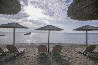Golden Coast Hotel & Bungalows