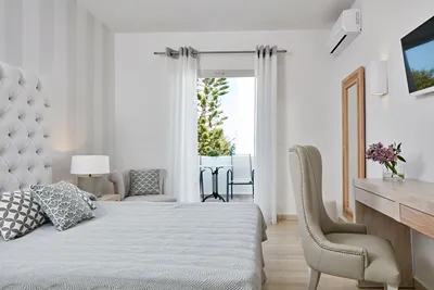 Santorini Palace Hotel