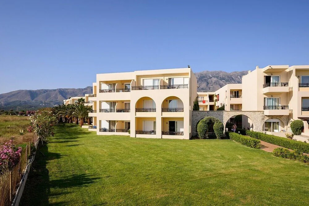 Vantaris Palace Hotel