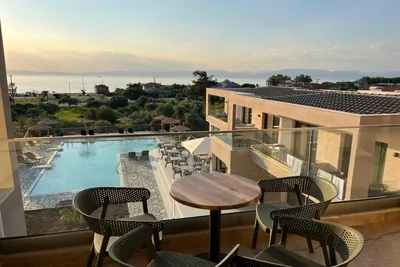 RACHONI AMAZING HOTEL