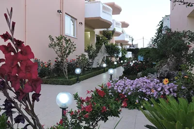 Golden Rose Suites