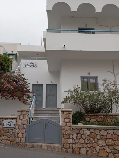 Ifestia Hotel Santorini