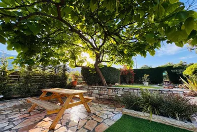 Anassa Studios