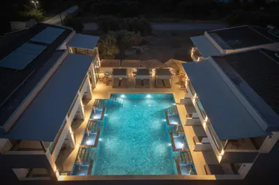 Alora Luxury Suites