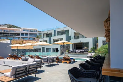Isla Villas & Suites