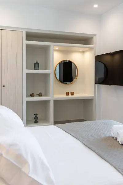 Aloni Suites Pollonia