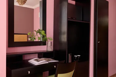 Delphi Art Hotel