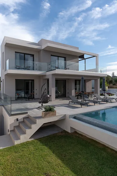 Kymothoe Elite Suites