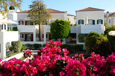 Nissia Traditional Residences