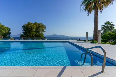 Calamos Beach Hotel
