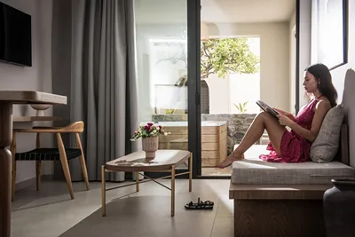 Vaya Suites