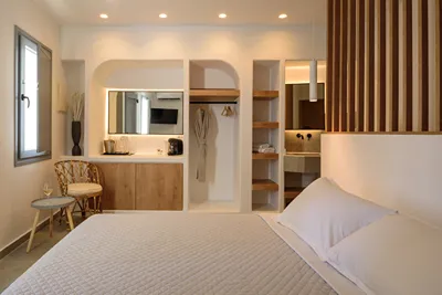 Elia Caldera Suites