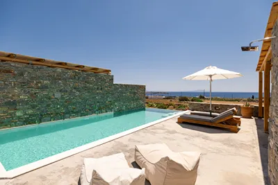 Cycladic Breeze Villas
