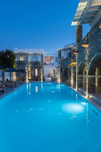 Zefi Hotel & Suites Paros