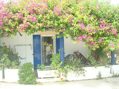 Kouvaras Apartments
