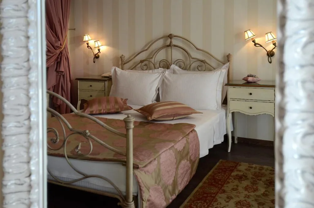 Danai Hotel & Spa