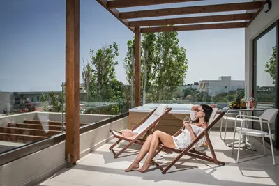 Vaya Suites