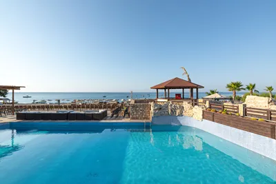 Costa Lindia Beach