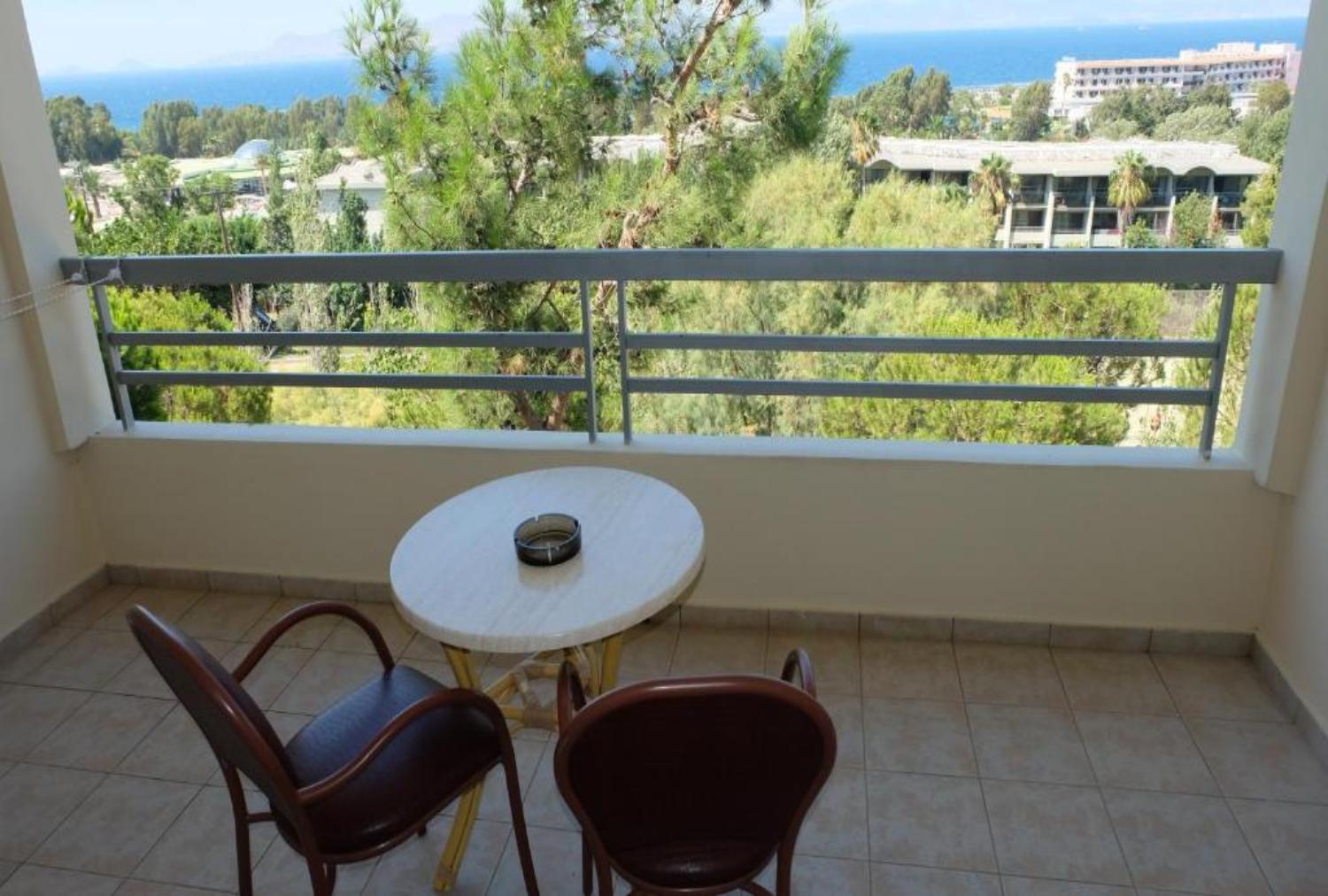 Kipriotis Maris Suites by Anayia All Inclusive Resorts