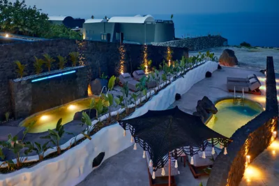 Theano Apartments Santorini