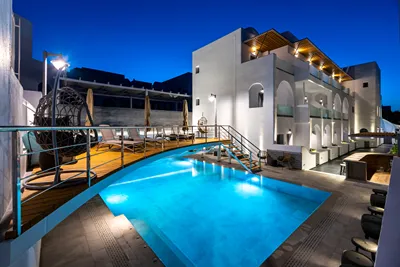 Deluxe Suites Santorini