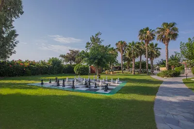 Golden Coast Hotel & Bungalows
