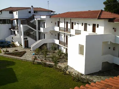 Koukounaries Beach Hotel
