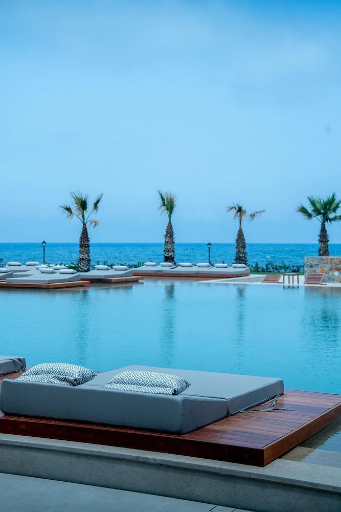 Senseana Sea Side Resort & Spa