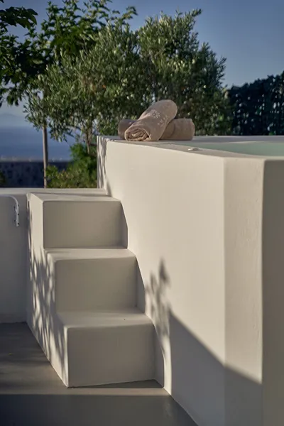 Nova Luxury Suites Santorini