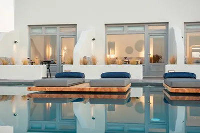 Volcanic Arc Santorini Suites