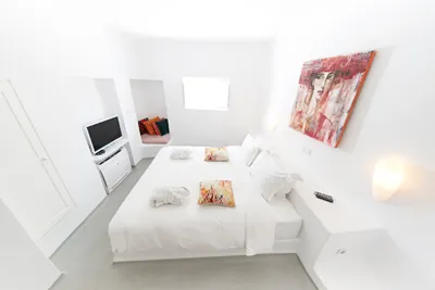 Trieris Villa & Suites