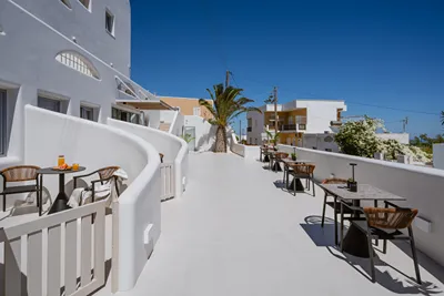 Breaq Santorini Hotel