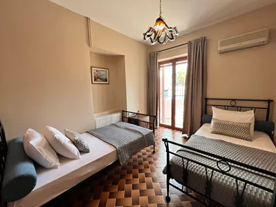 Antonios House Ithaka