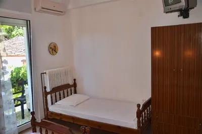 Theo Hotel
