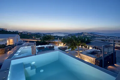 Nova Luxury Suites Santorini