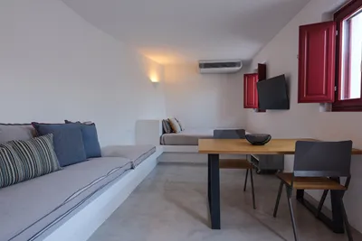 Aplada Suites Santorini