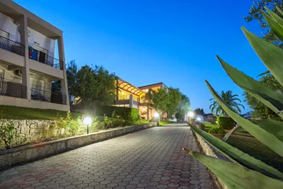 Iris Hotel