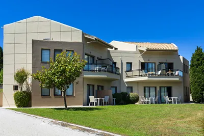 Ohana Hotel