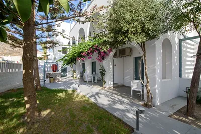 Iris Boutique Hotel Santorini