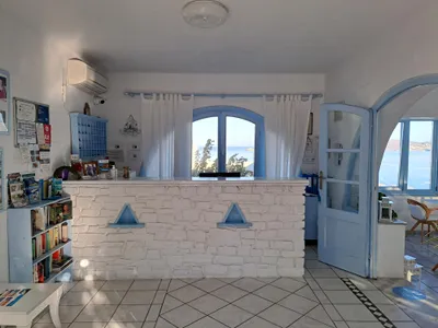Stratos Apartments & Studios