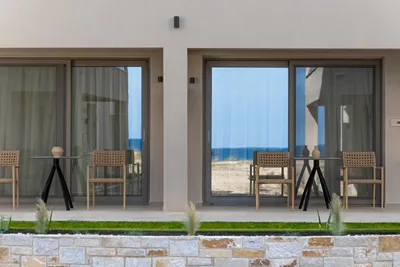 Amo Golden Suites