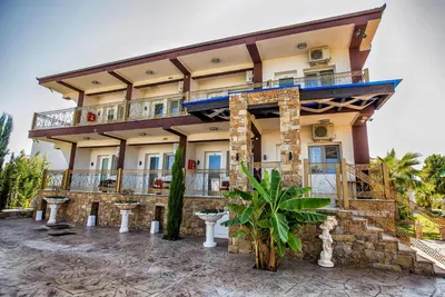 GREEK PRIDE HOTEL and APARTMENTS