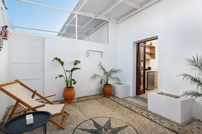 Arte Lindos Suites