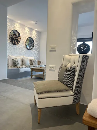 Numa Santorini