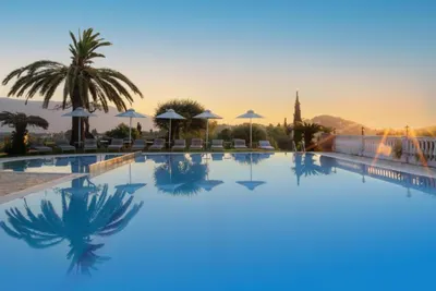 Paradise Hotel