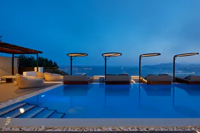 Oia Suites Santorini