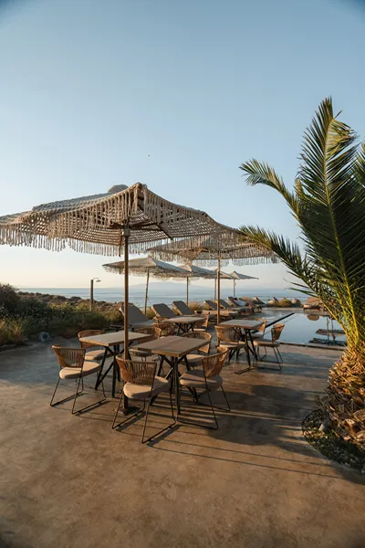 Colombo's Beachfront Santorini