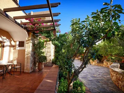 Areti Hotel