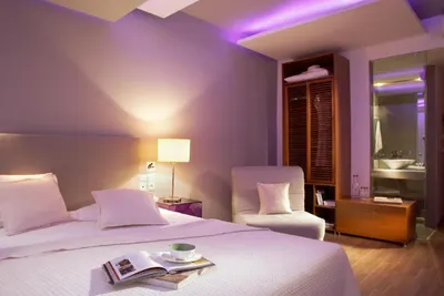 KAMARI BEACH HOTEL