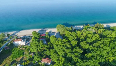 Sintrivanis Resort Beach